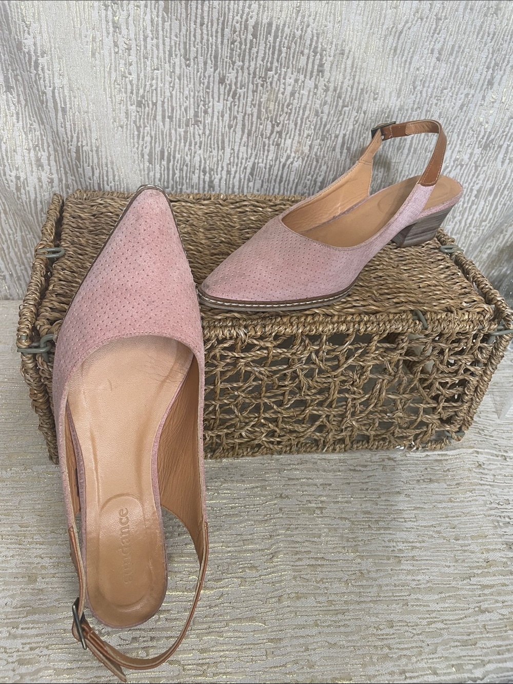 Sundance Women's Pastel Pink Suede Slingback Low Block Heel Pumps Sz 38